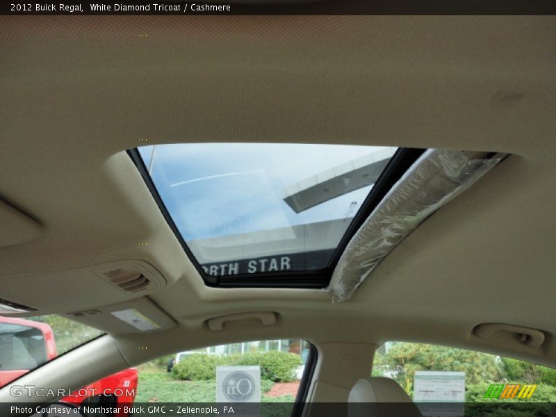 White Diamond Tricoat / Cashmere 2012 Buick Regal