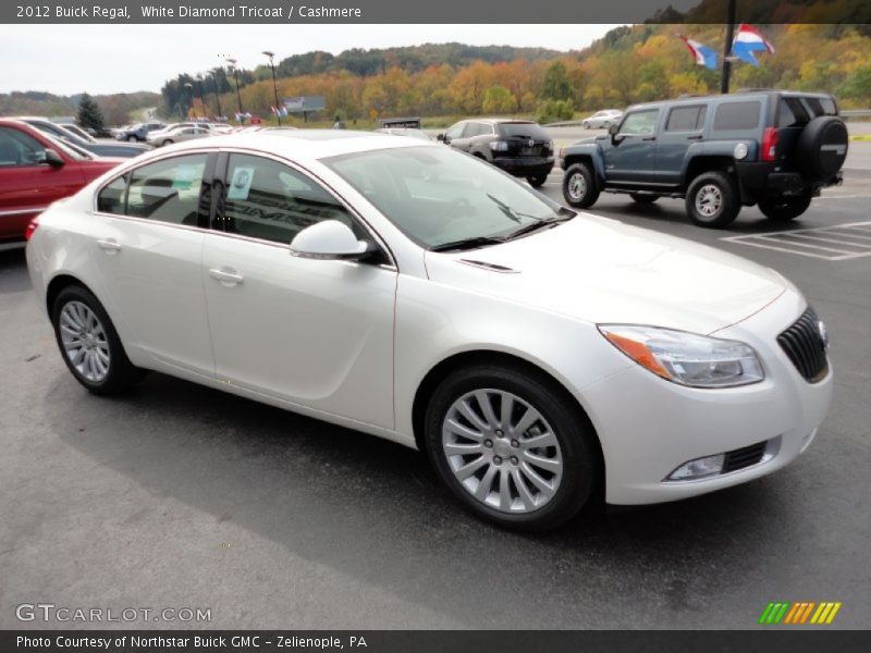 White Diamond Tricoat / Cashmere 2012 Buick Regal