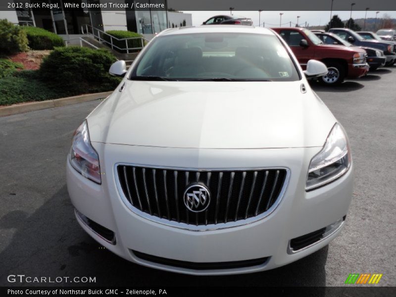 White Diamond Tricoat / Cashmere 2012 Buick Regal