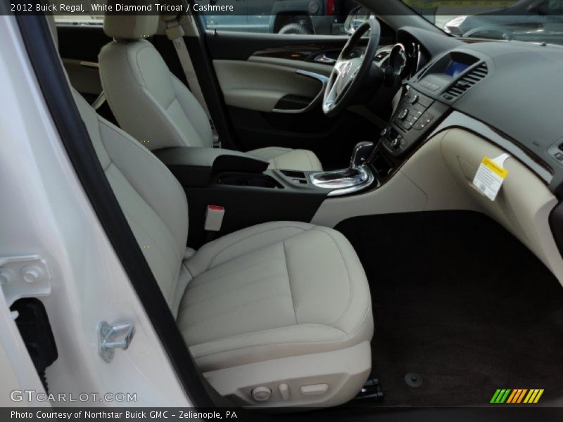 White Diamond Tricoat / Cashmere 2012 Buick Regal