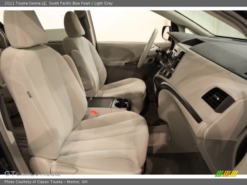 South Pacific Blue Pearl / Light Gray 2011 Toyota Sienna LE