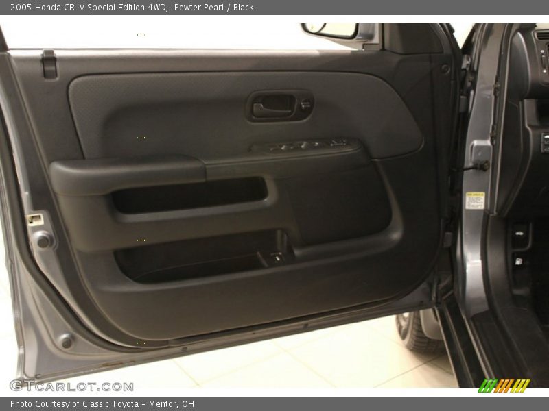Pewter Pearl / Black 2005 Honda CR-V Special Edition 4WD