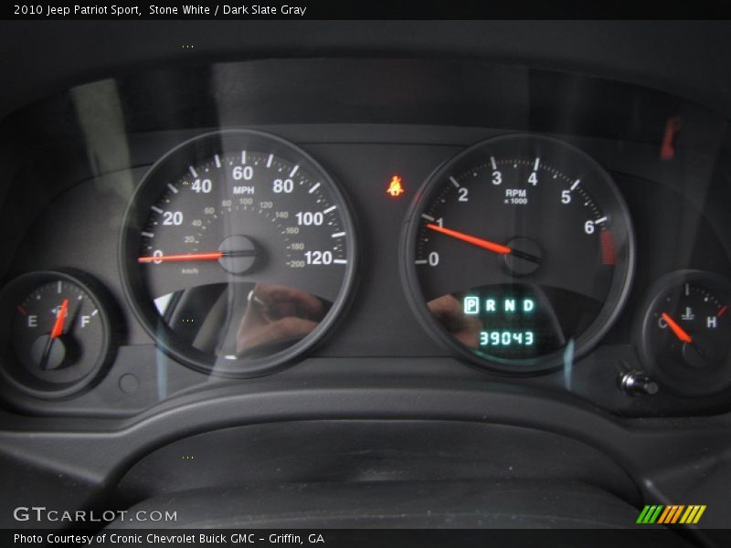 Stone White / Dark Slate Gray 2010 Jeep Patriot Sport