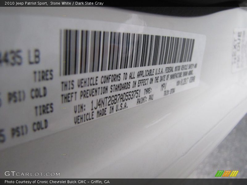 Stone White / Dark Slate Gray 2010 Jeep Patriot Sport