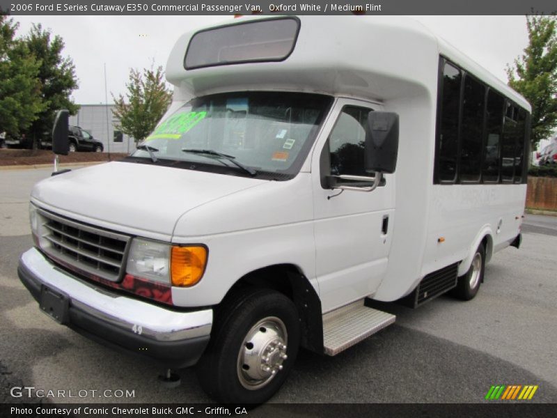 Oxford White / Medium Flint 2006 Ford E Series Cutaway E350 Commercial Passenger Van