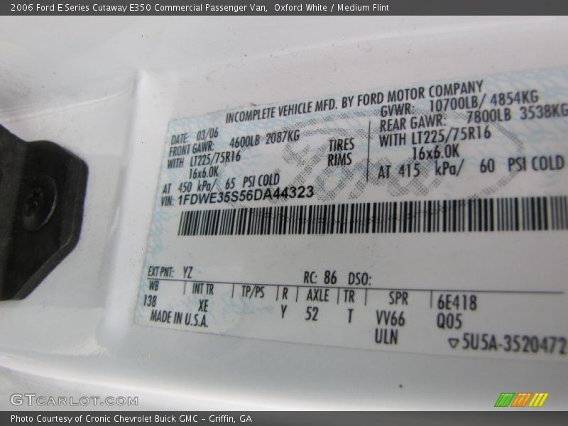 Oxford White / Medium Flint 2006 Ford E Series Cutaway E350 Commercial Passenger Van