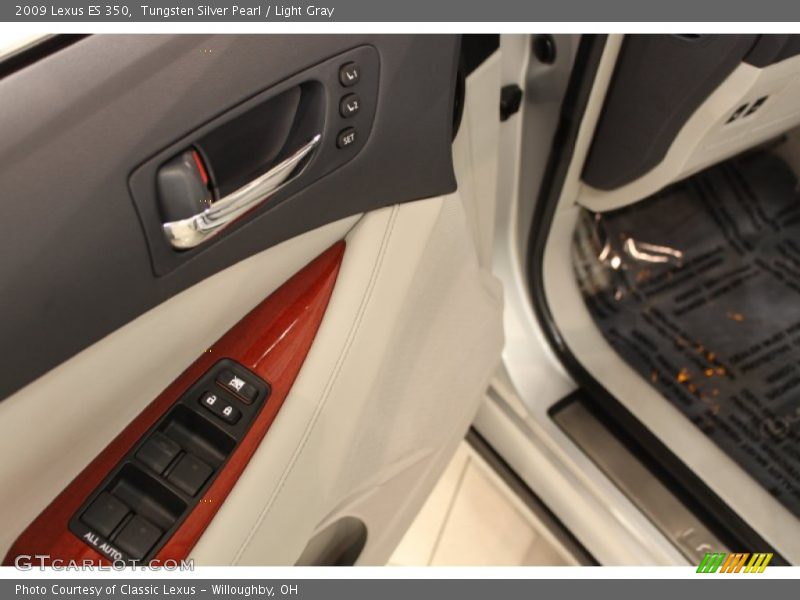 Tungsten Silver Pearl / Light Gray 2009 Lexus ES 350