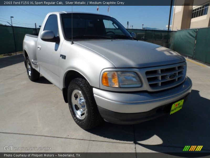 Silver Metallic / Medium Graphite Grey 2003 Ford F150 XL Sport Regular Cab