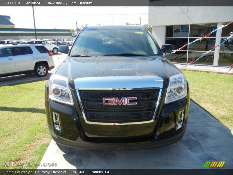 Onyx Black / Light Titanium 2011 GMC Terrain SLE