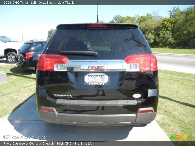 Onyx Black / Light Titanium 2011 GMC Terrain SLE