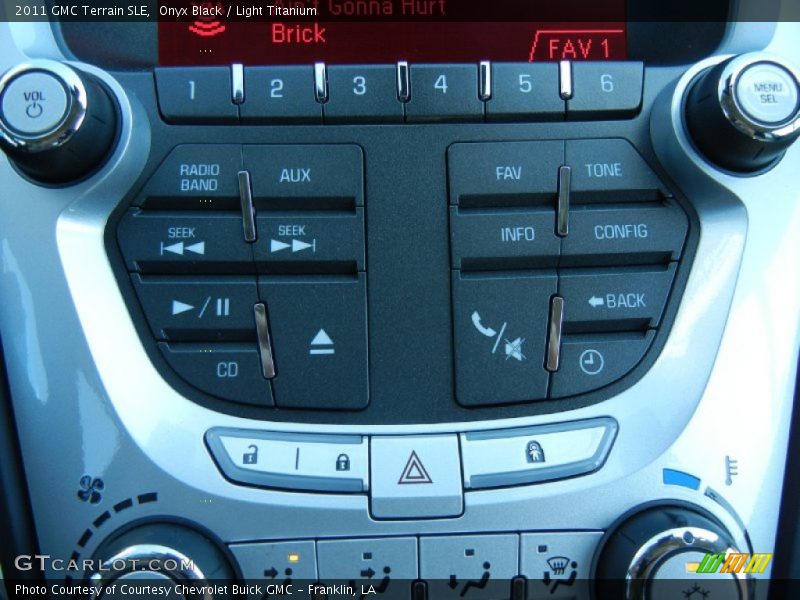 Onyx Black / Light Titanium 2011 GMC Terrain SLE