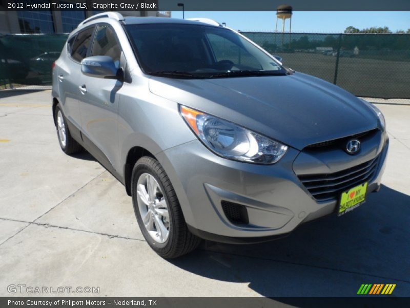 Front 3/4 View of 2012 Tucson GLS
