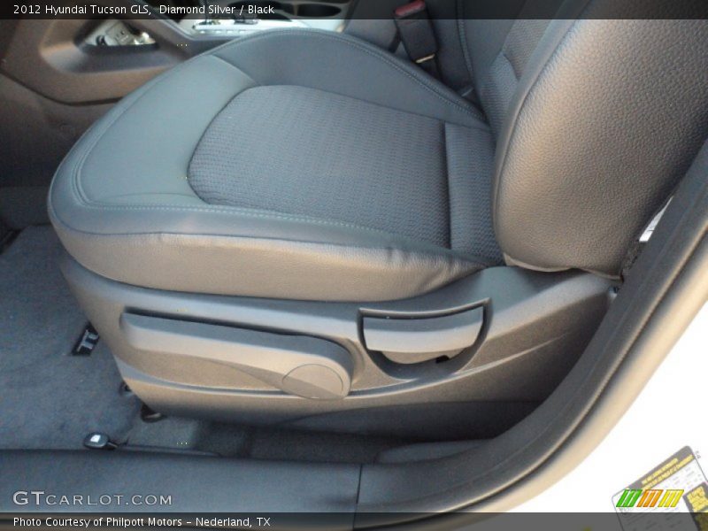 Diamond Silver / Black 2012 Hyundai Tucson GLS
