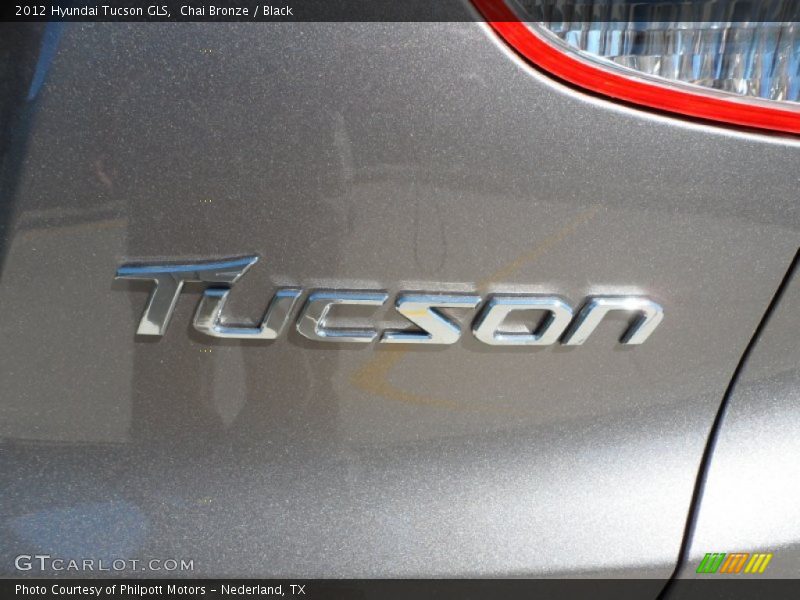 Chai Bronze / Black 2012 Hyundai Tucson GLS