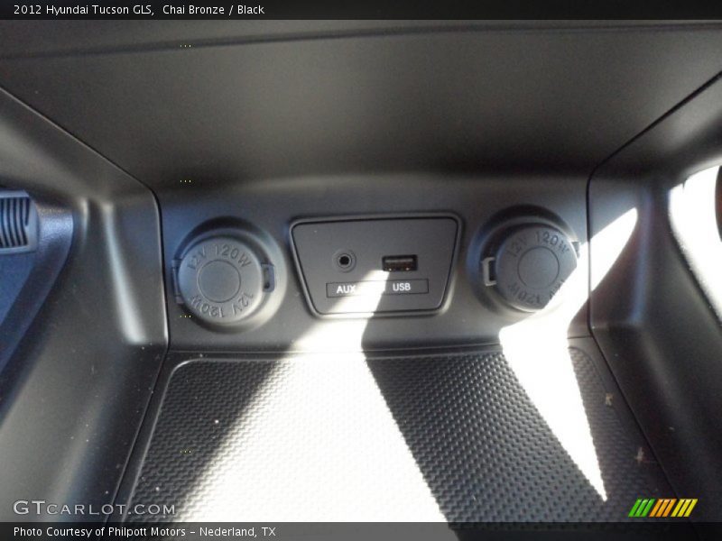 Chai Bronze / Black 2012 Hyundai Tucson GLS