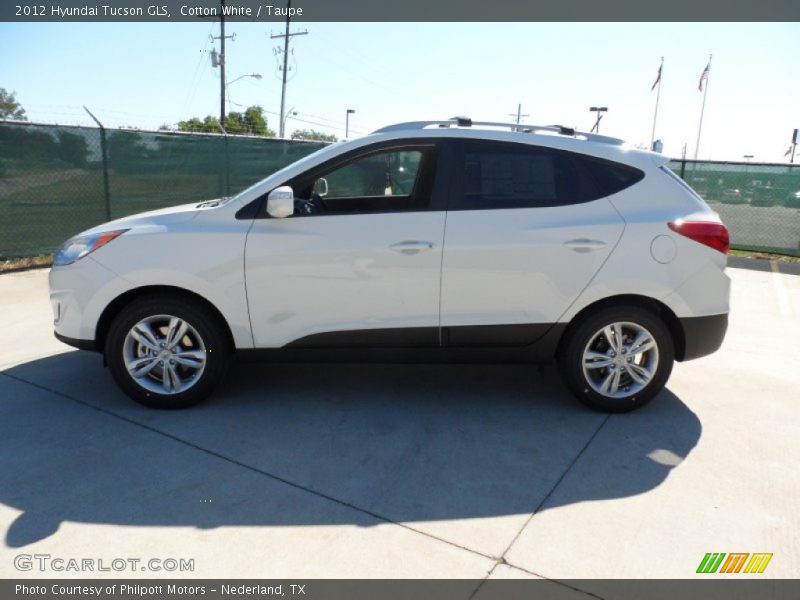 Cotton White / Taupe 2012 Hyundai Tucson GLS