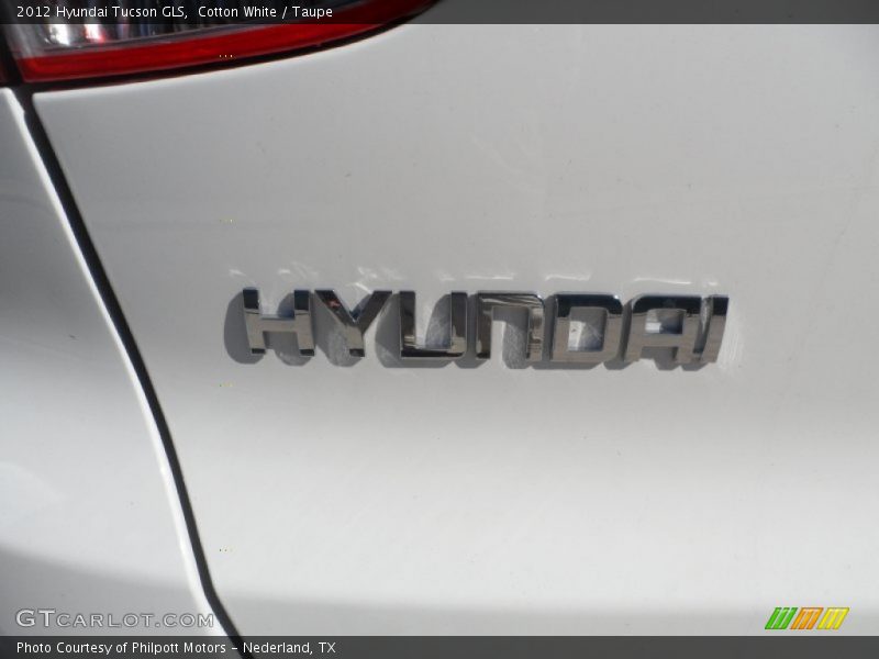 Cotton White / Taupe 2012 Hyundai Tucson GLS