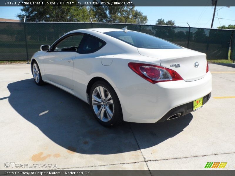 Karussell White / Black Cloth 2012 Hyundai Genesis Coupe 2.0T Premium