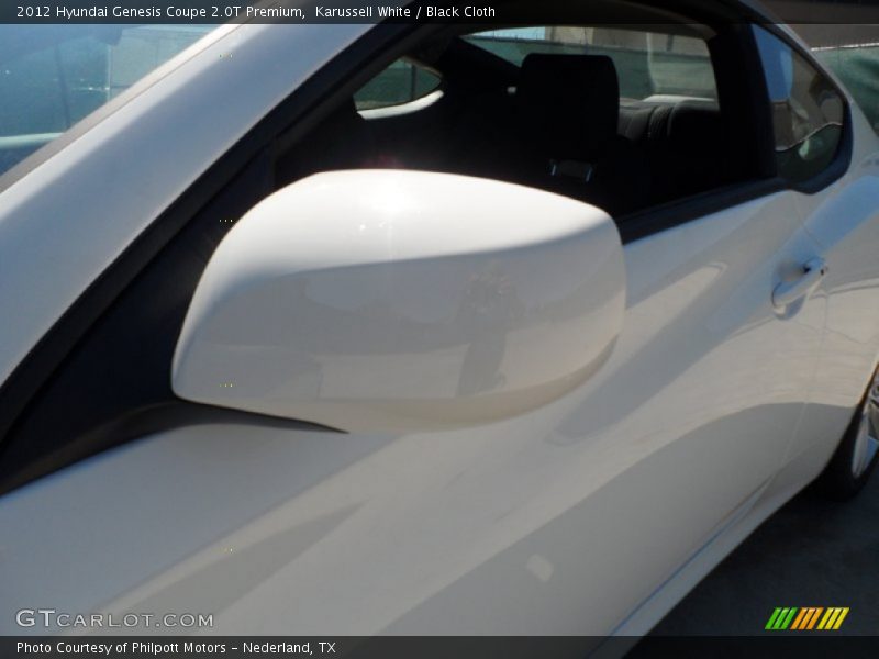 Karussell White / Black Cloth 2012 Hyundai Genesis Coupe 2.0T Premium