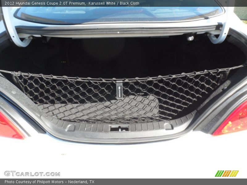 Karussell White / Black Cloth 2012 Hyundai Genesis Coupe 2.0T Premium