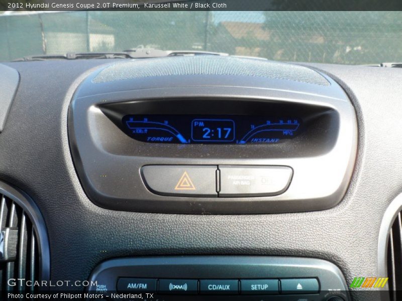 Karussell White / Black Cloth 2012 Hyundai Genesis Coupe 2.0T Premium