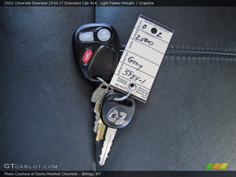 Keys of 2002 Silverado 2500 LT Extended Cab 4x4