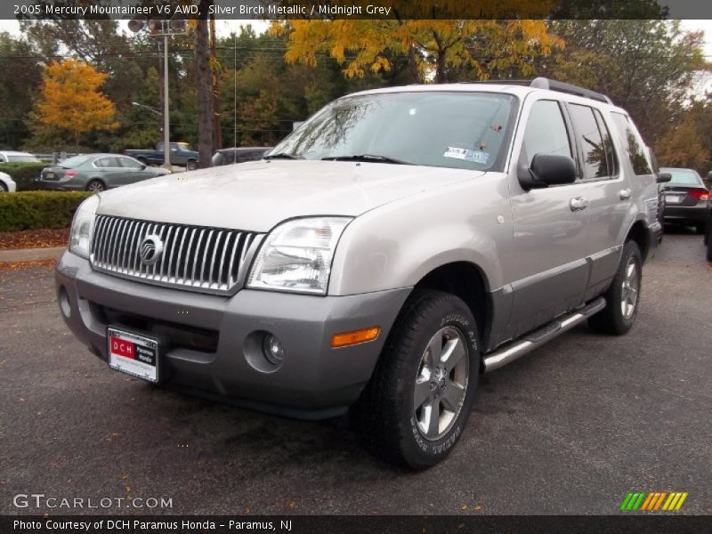 Silver Birch Metallic / Midnight Grey 2005 Mercury Mountaineer V6 AWD