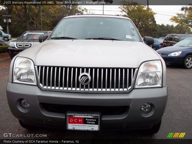 Silver Birch Metallic / Midnight Grey 2005 Mercury Mountaineer V6 AWD
