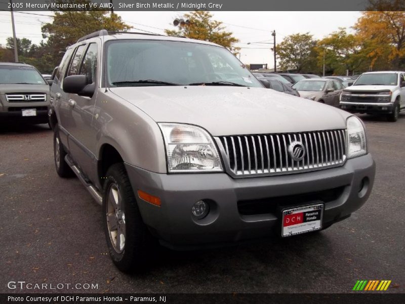 Silver Birch Metallic / Midnight Grey 2005 Mercury Mountaineer V6 AWD
