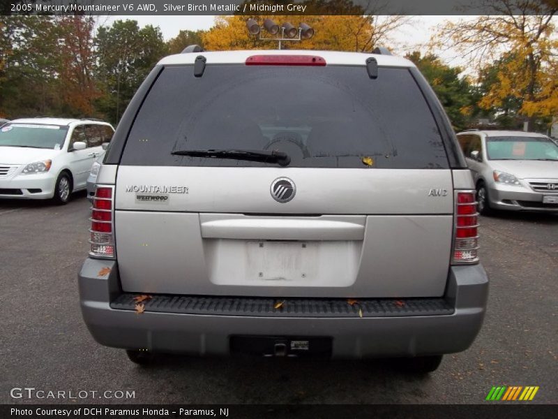 Silver Birch Metallic / Midnight Grey 2005 Mercury Mountaineer V6 AWD