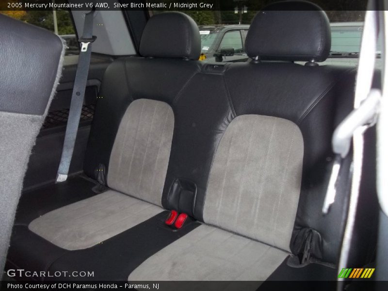 Silver Birch Metallic / Midnight Grey 2005 Mercury Mountaineer V6 AWD