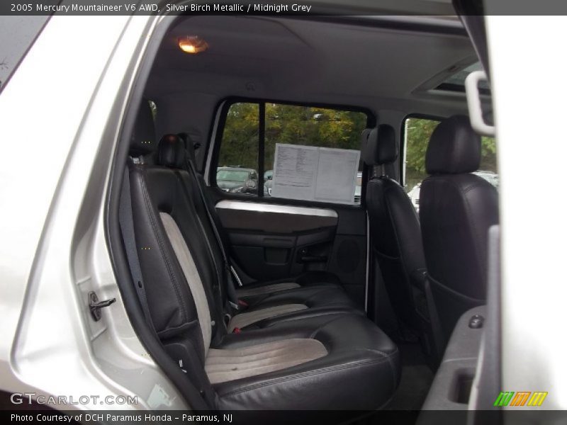 Silver Birch Metallic / Midnight Grey 2005 Mercury Mountaineer V6 AWD