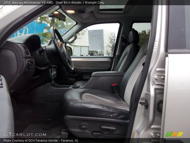Silver Birch Metallic / Midnight Grey 2005 Mercury Mountaineer V6 AWD