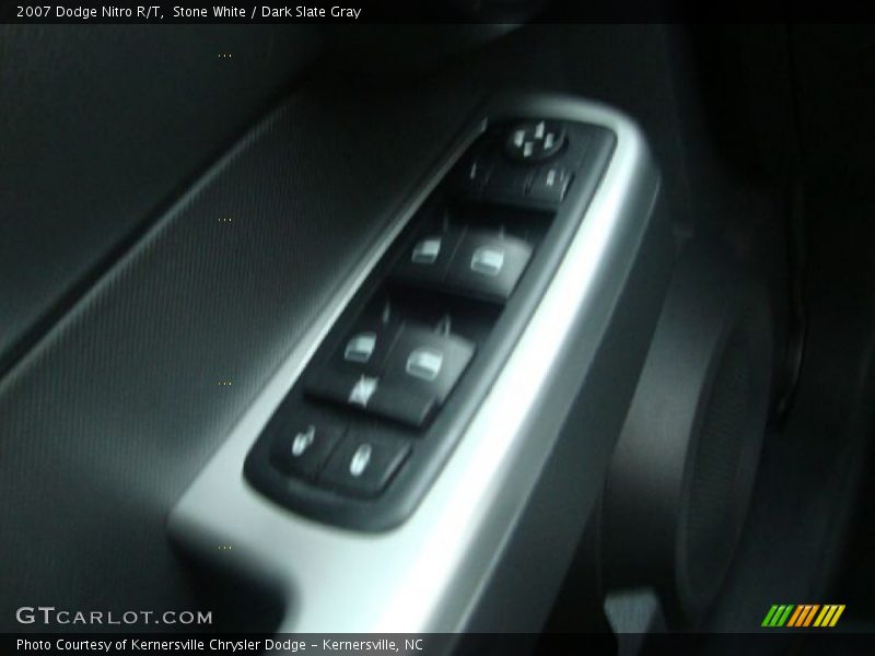 Stone White / Dark Slate Gray 2007 Dodge Nitro R/T