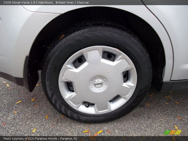 Brilliant Silver / Charcoal 2008 Nissan Versa 1.8 S Hatchback
