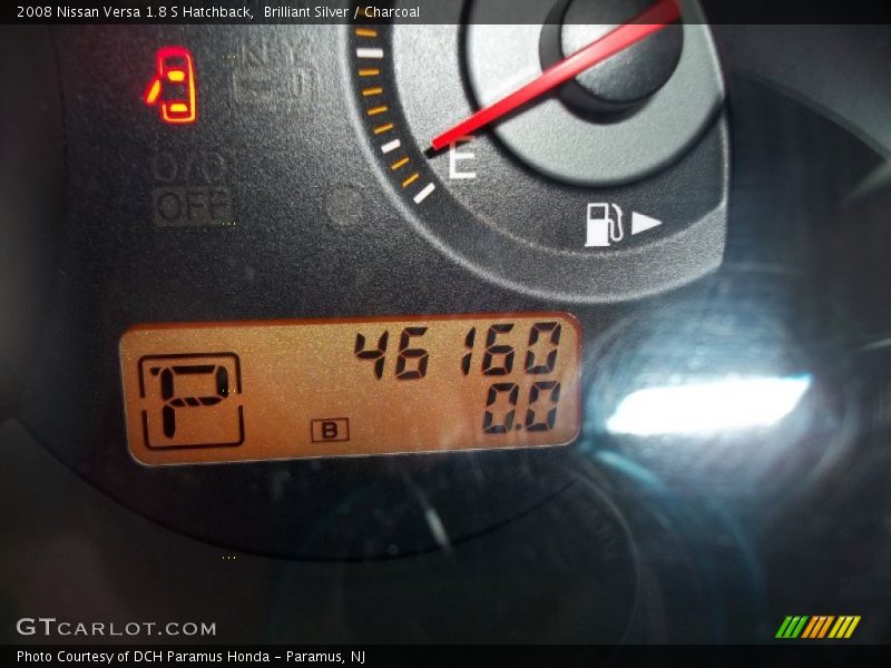 Brilliant Silver / Charcoal 2008 Nissan Versa 1.8 S Hatchback