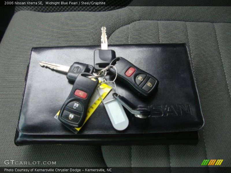 Midnight Blue Pearl / Steel/Graphite 2006 Nissan Xterra SE