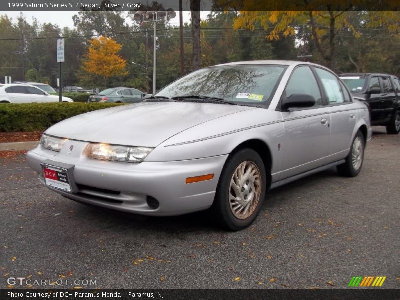 Silver / Gray 1999 Saturn S Series SL2 Sedan