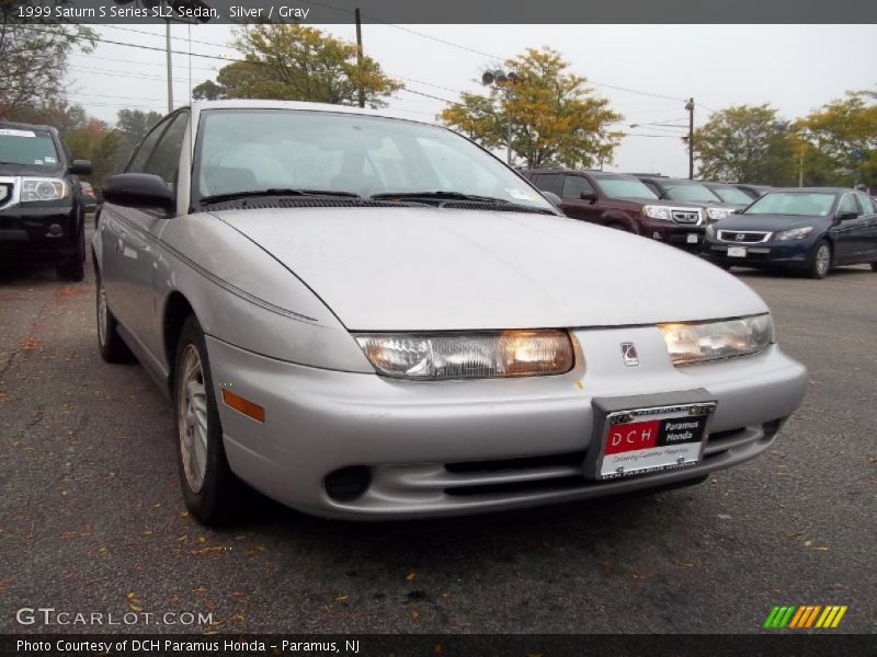Silver / Gray 1999 Saturn S Series SL2 Sedan