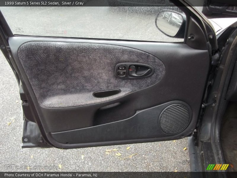 Silver / Gray 1999 Saturn S Series SL2 Sedan