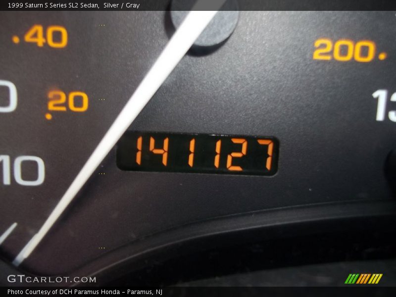 Silver / Gray 1999 Saturn S Series SL2 Sedan