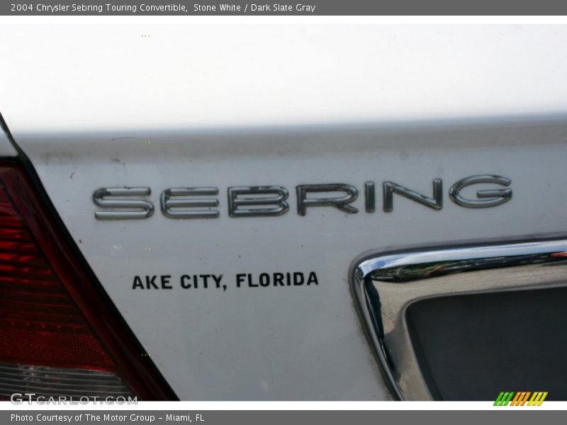 Stone White / Dark Slate Gray 2004 Chrysler Sebring Touring Convertible