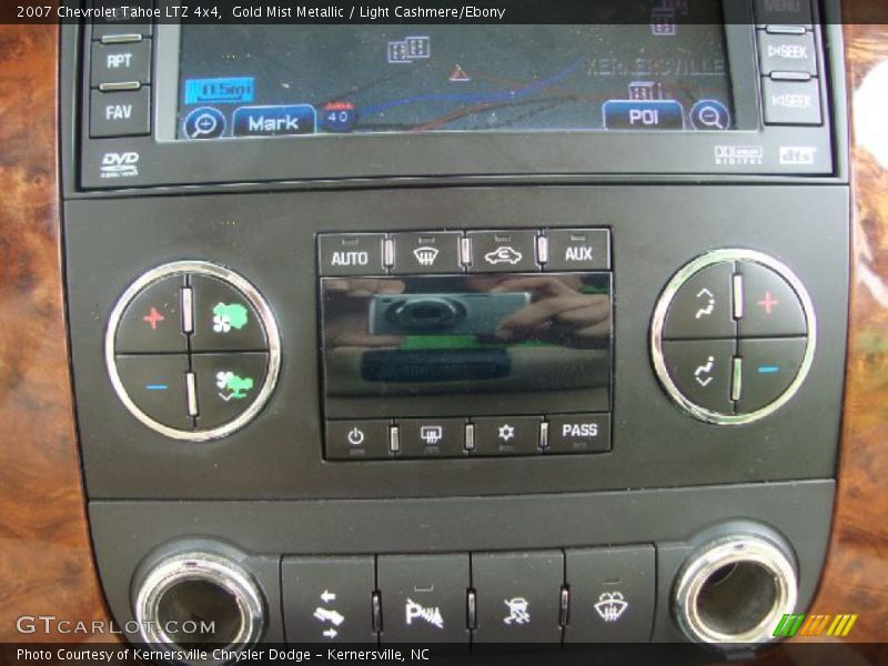 Controls of 2007 Tahoe LTZ 4x4