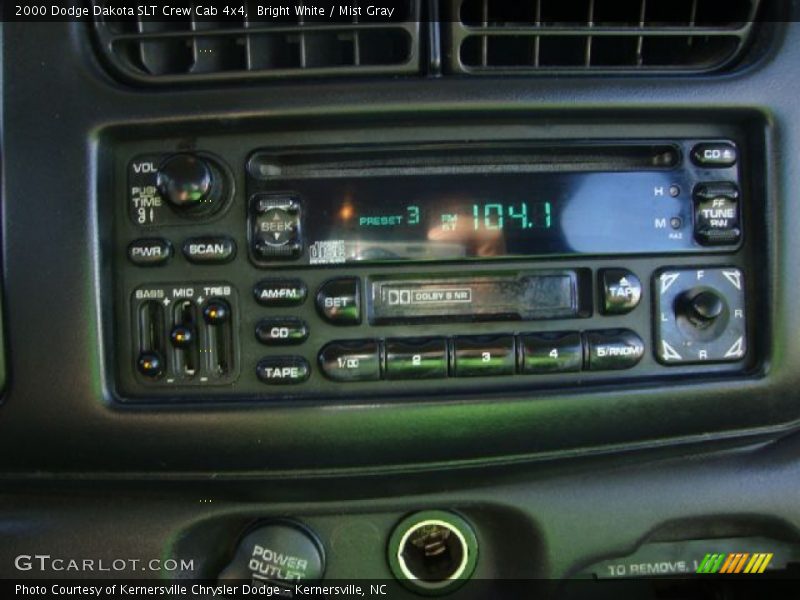 Audio System of 2000 Dakota SLT Crew Cab 4x4