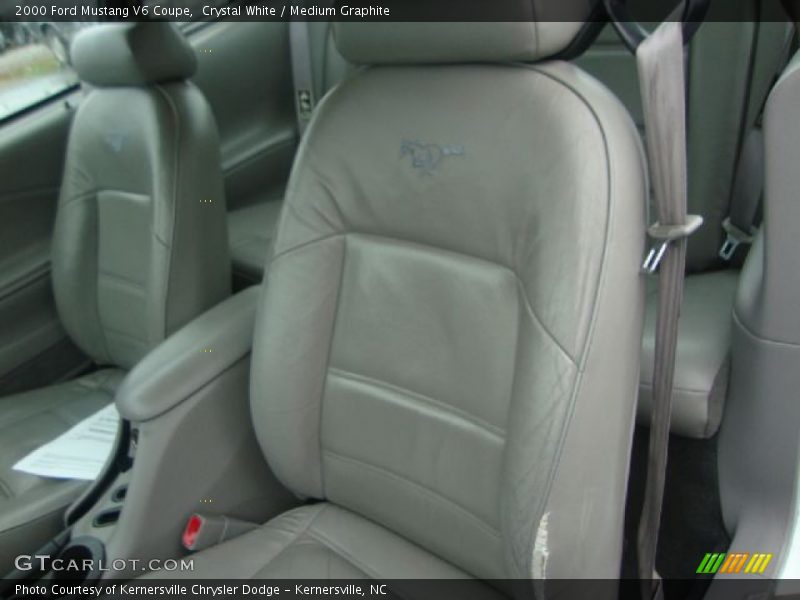 Crystal White / Medium Graphite 2000 Ford Mustang V6 Coupe