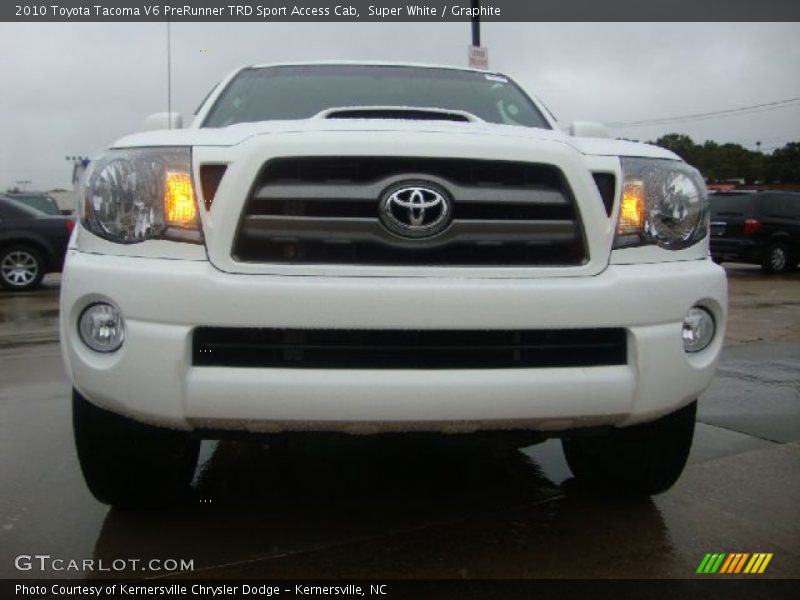 Super White / Graphite 2010 Toyota Tacoma V6 PreRunner TRD Sport Access Cab