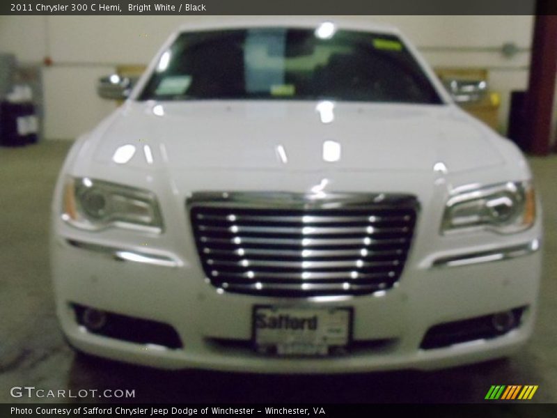 Bright White / Black 2011 Chrysler 300 C Hemi