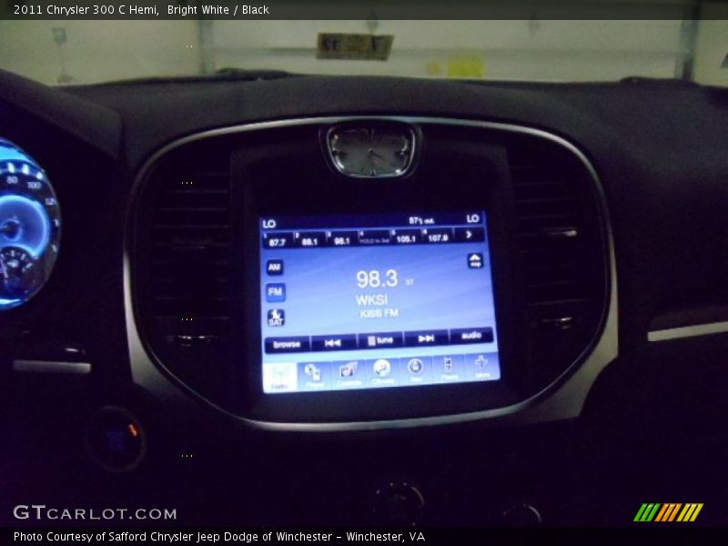 Bright White / Black 2011 Chrysler 300 C Hemi