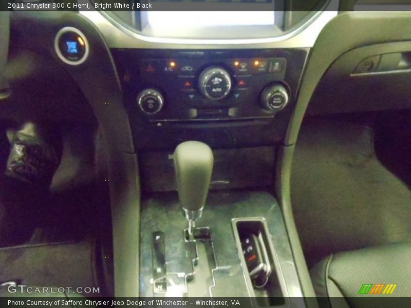 Bright White / Black 2011 Chrysler 300 C Hemi