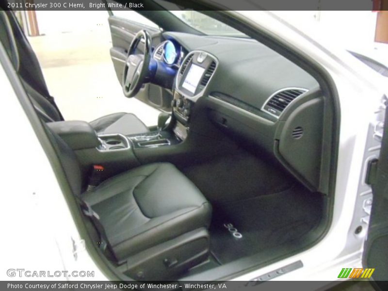 Bright White / Black 2011 Chrysler 300 C Hemi